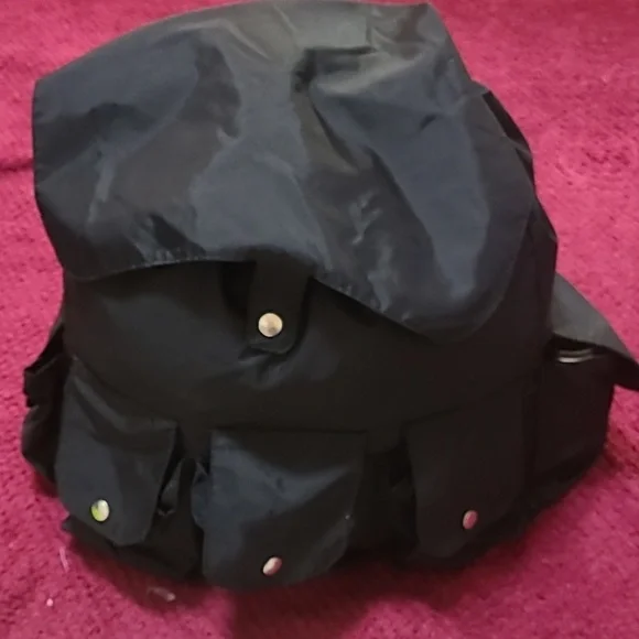 backpack - Picture 3 of 4